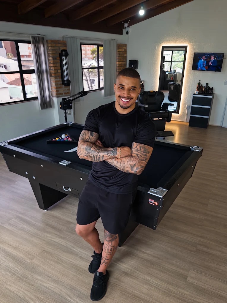 Dener Ribeiro no studio