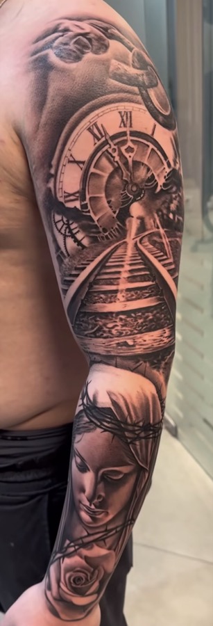 Tatuagem por Dylan Ribeiro