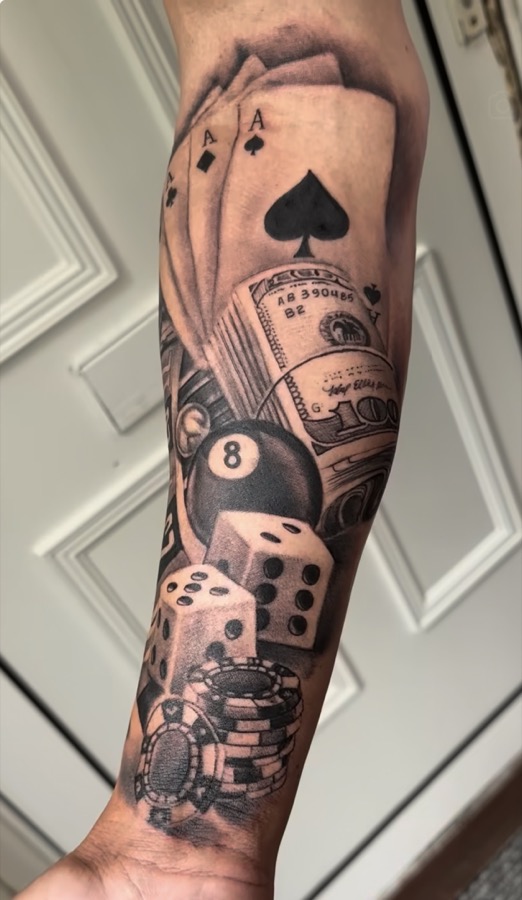 Tatuagem por Dylan Ribeiro