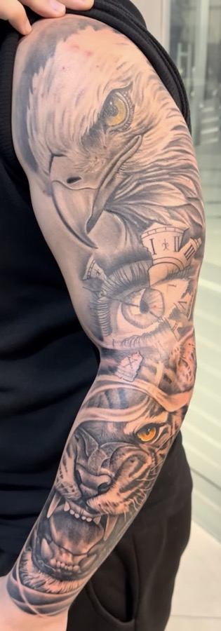 Tatuagem por Dylan Ribeiro