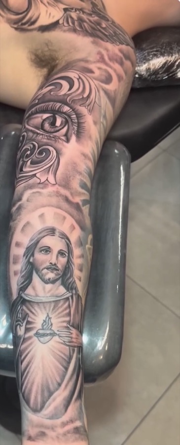 Tatuagem por Dylan Ribeiro